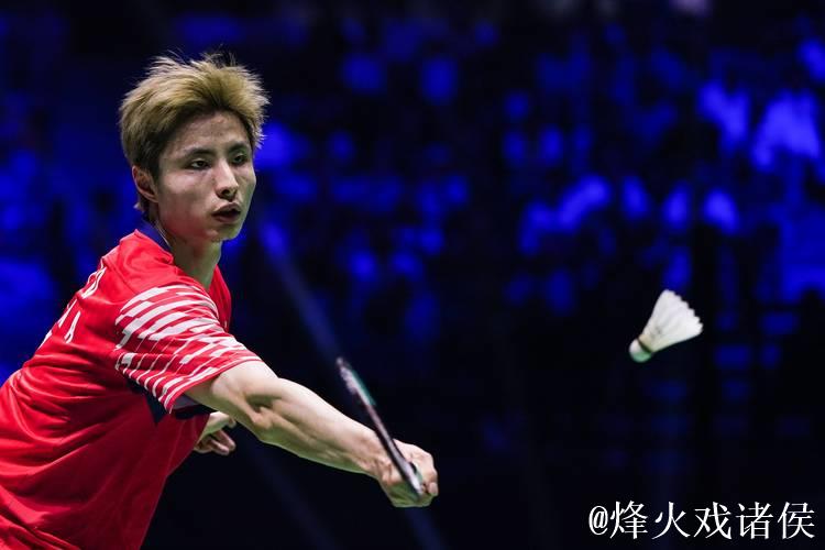 十五运会羽毛球资格赛：石宇奇惊险逆转 郑思维复出首秀获胜