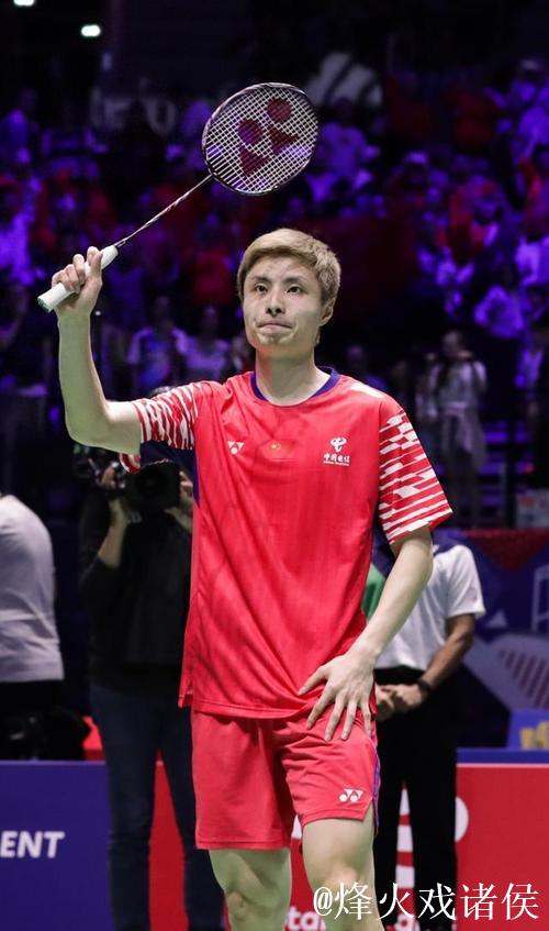 十五运会羽毛球资格赛：石宇奇惊险逆转 郑思维复出首秀获胜