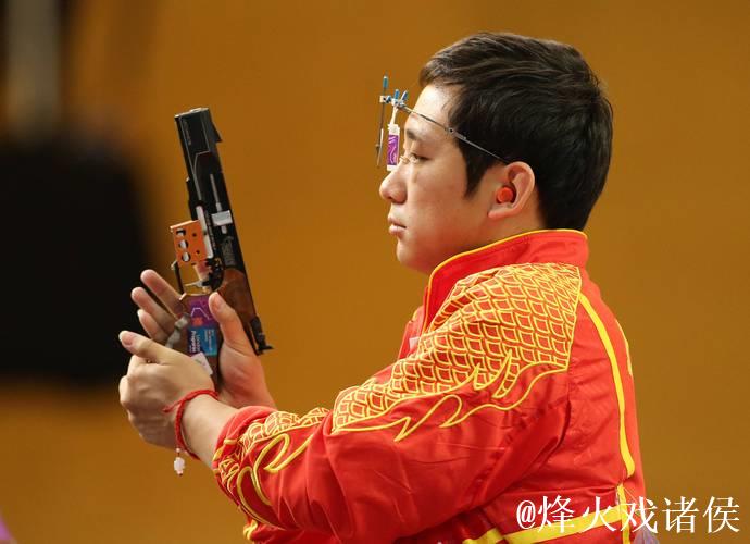 射击世界杯总决赛:李越宏再夺男子手枪速射冠军 射击世界杯总决赛:李越宏再夺男子手枪速射冠军